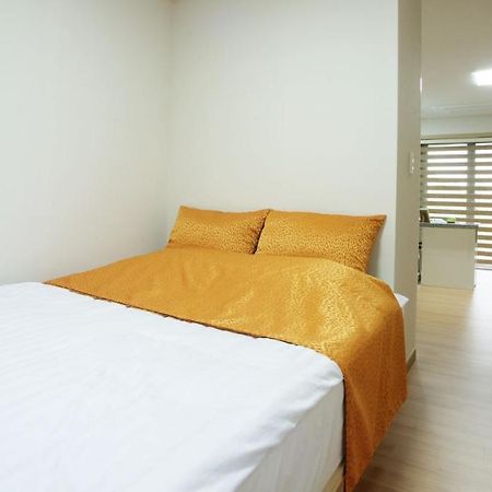 Gotjawal Geomunoreum Pension Чеджудо Экстерьер фото